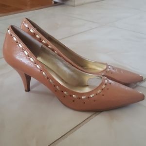 Nine West Nude Tan Pumps Ribbon